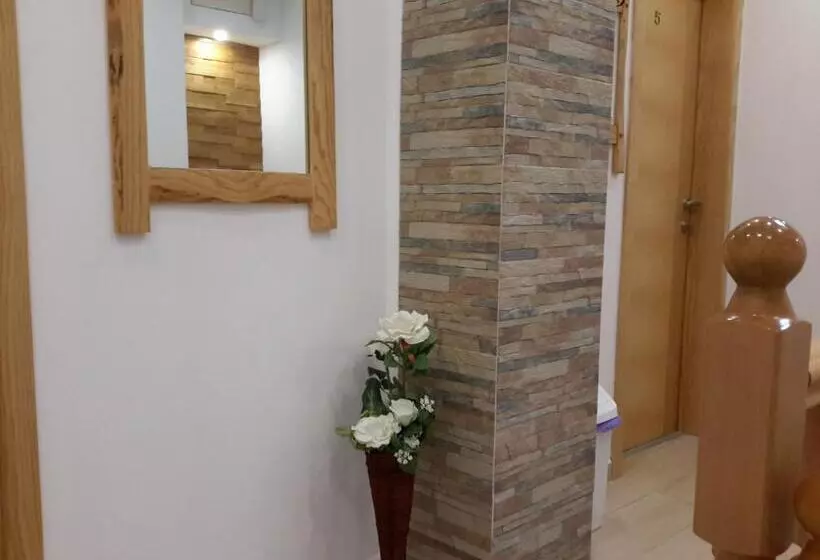 Aamiaismajoitus (B&B) Green Lakes House