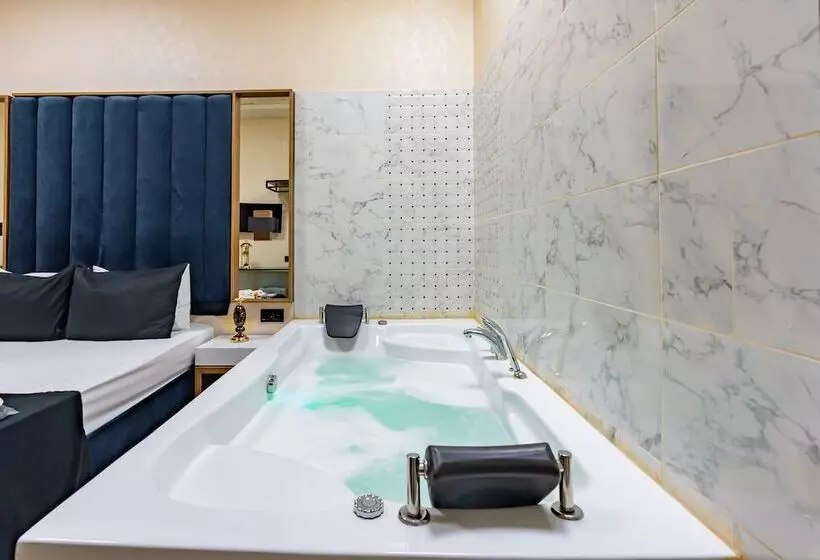 Hotelli Melisa Suit Residence