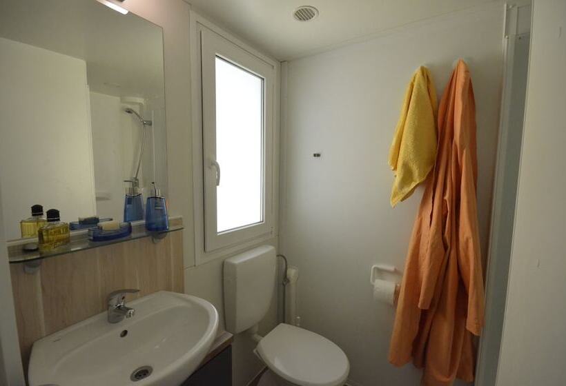 Отель Luxury Caravan At Union Lido