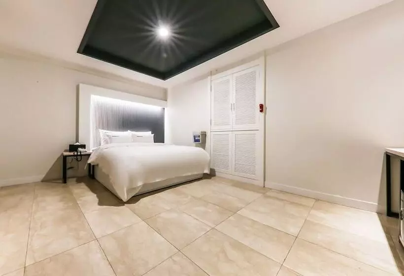 Motelli Daejeon Jungri Capella