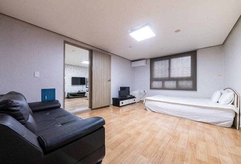 מוטל Sokcho Maldives