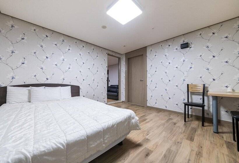 מוטל Sokcho Maldives