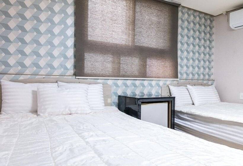 מוטל Sokcho Maldives