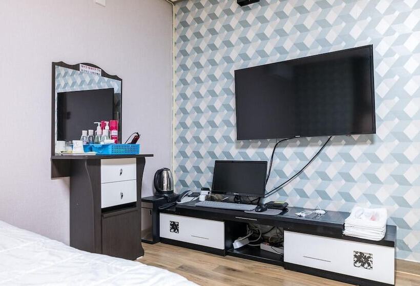 מוטל Sokcho Maldives