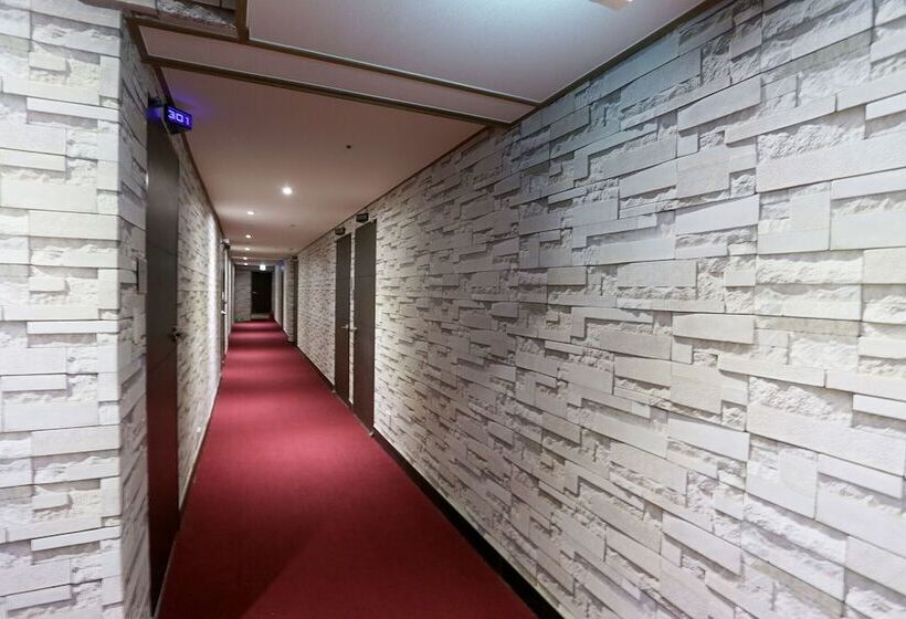 מוטל Sokcho Maldives