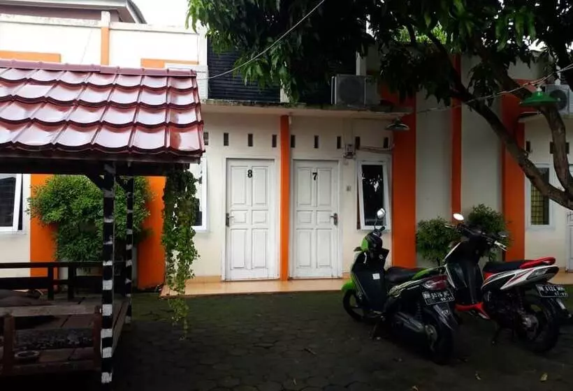 پانسیون Dedy Kost