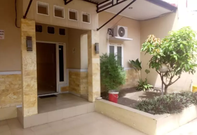 پانسیون Dedy Kost