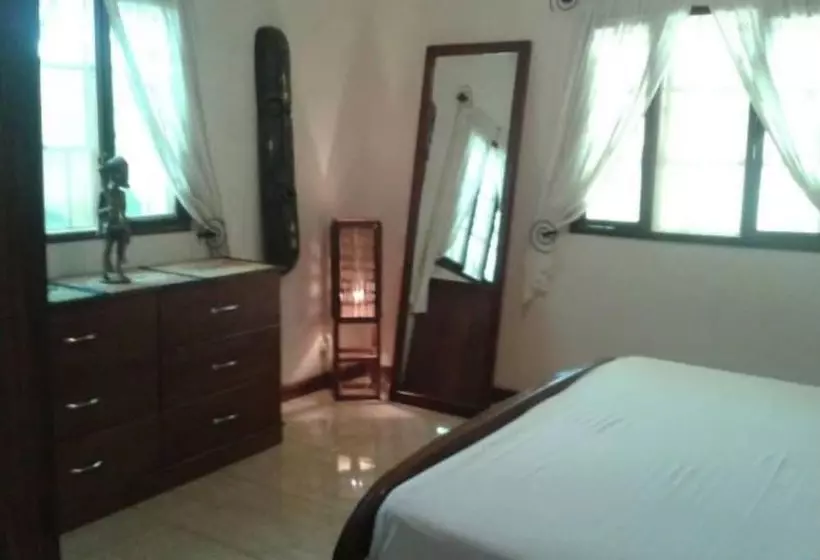 Majatalo Mandinka Lodge