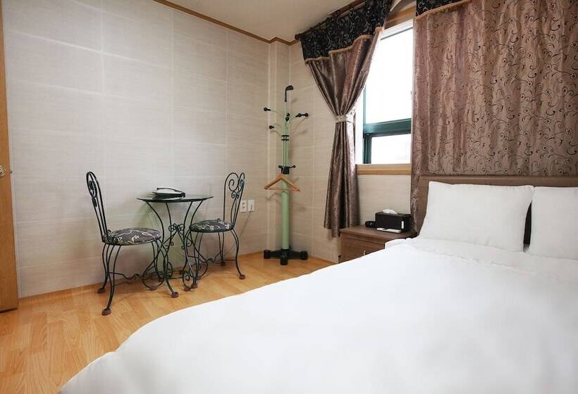 Seogwipo Handu Motel