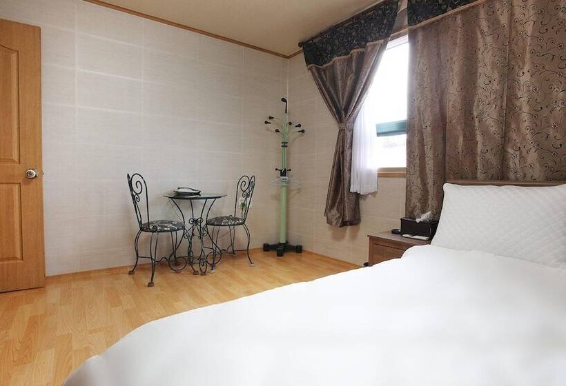 Seogwipo Handu Motel