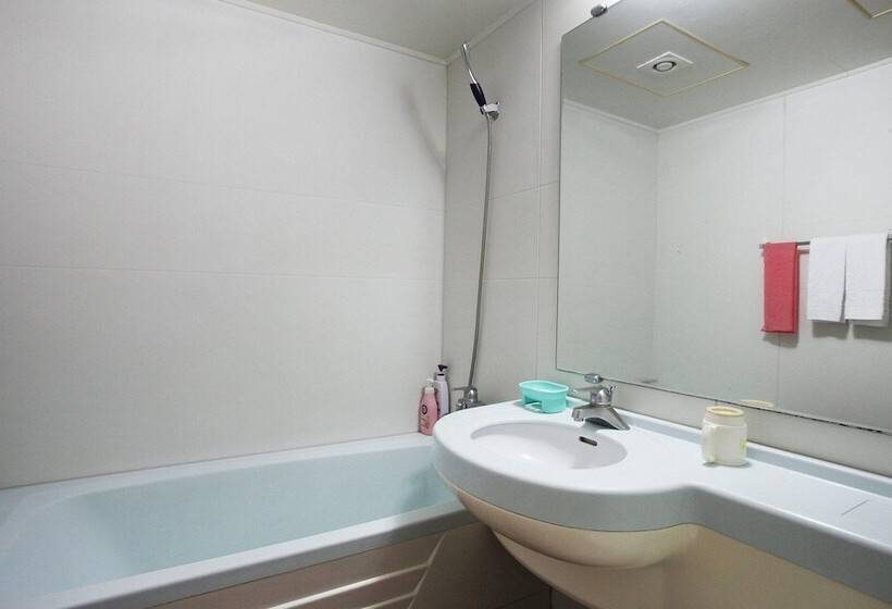 Seogwipo Handu Motel