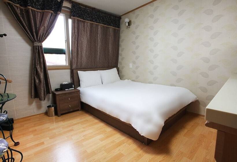 Seogwipo Handu Motel