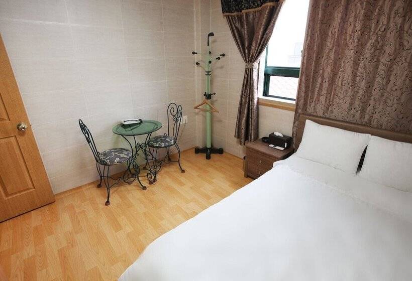 Seogwipo Handu Motel