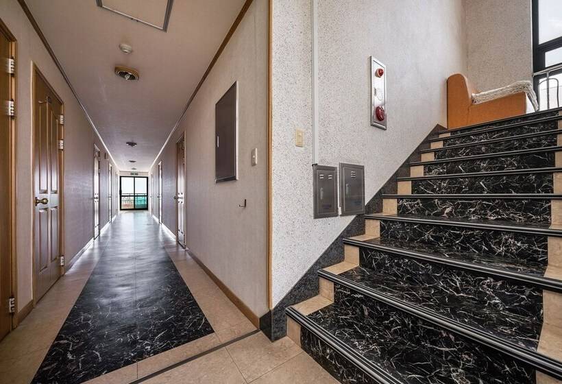 Seogwipo Handu Motel