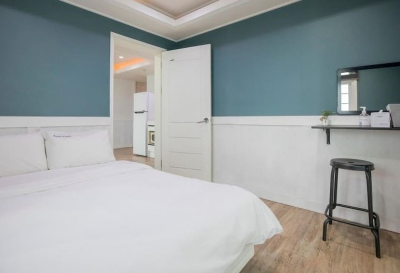 Taean Palm Beach Pension