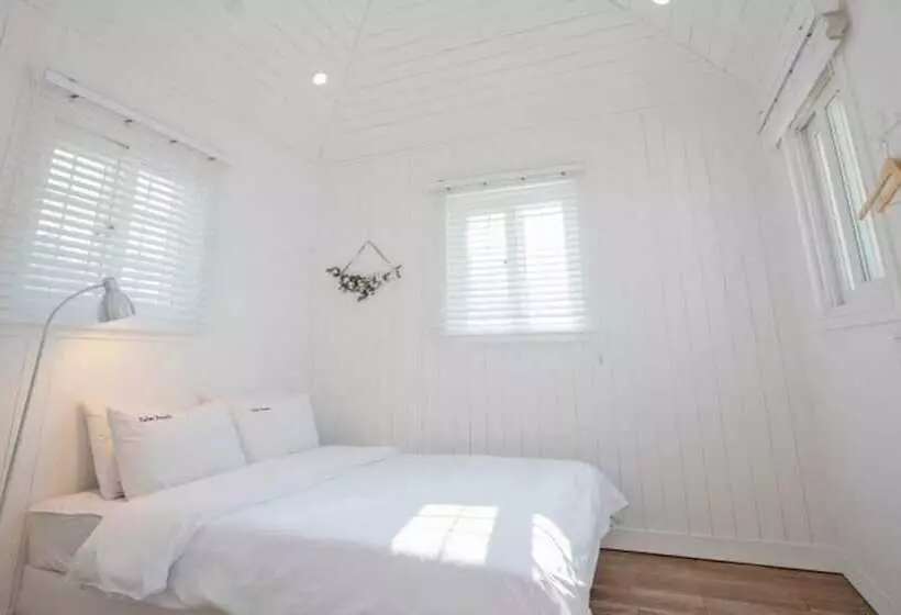 Taean Palm Beach Pension