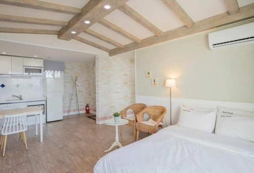 Taean Palm Beach Pension