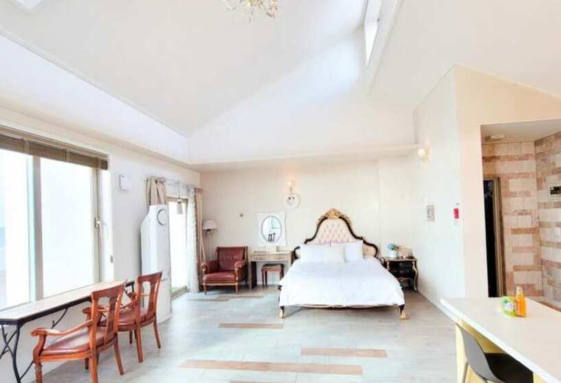 Taean The Classic Spa Pension