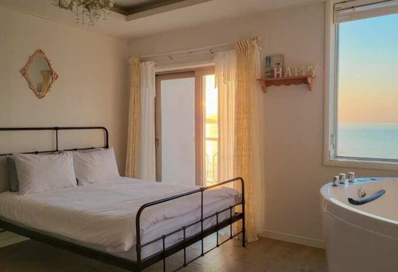 Taean The Classic Spa Pension