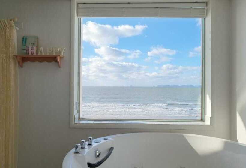 Taean The Classic Spa Pension