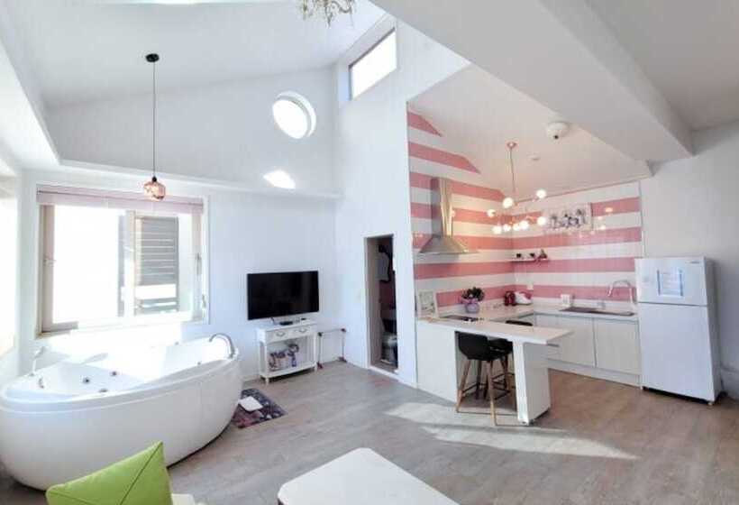 Taean The Classic Spa Pension