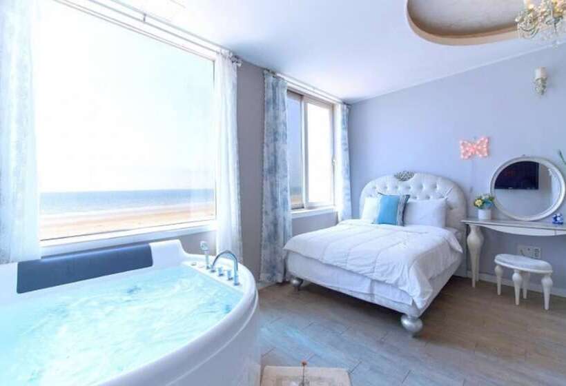 Taean The Classic Spa Pension