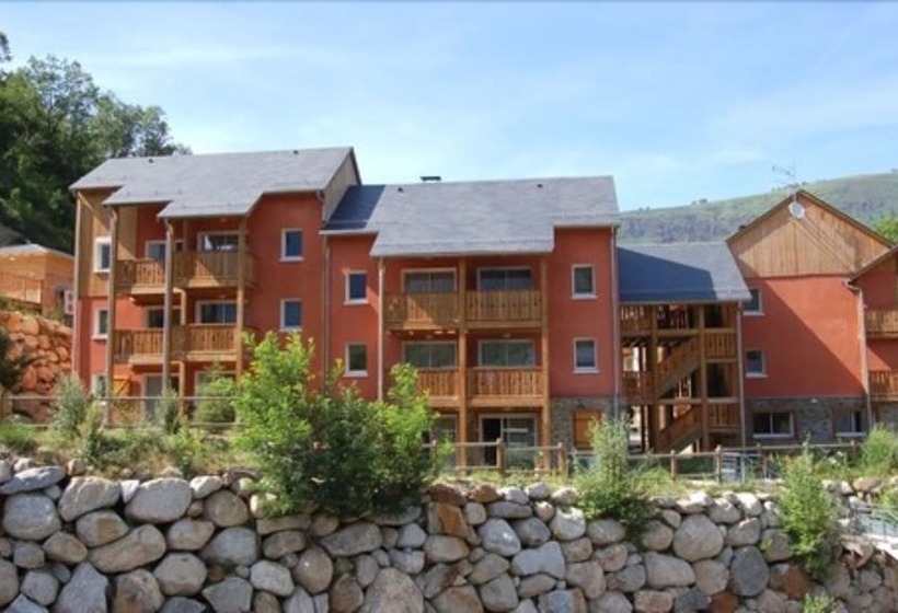 Résidence Domaine De La Vallée D Ax   Location à La Nuit, Linge Inclus