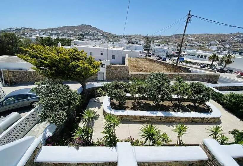 Eleftheria Hotel & Apartments