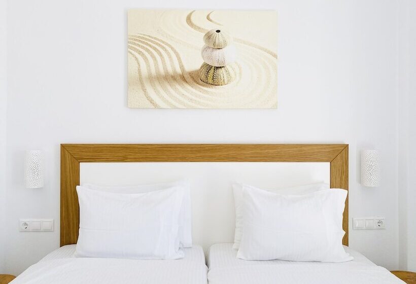 Eleftheria Hotel & Apartments