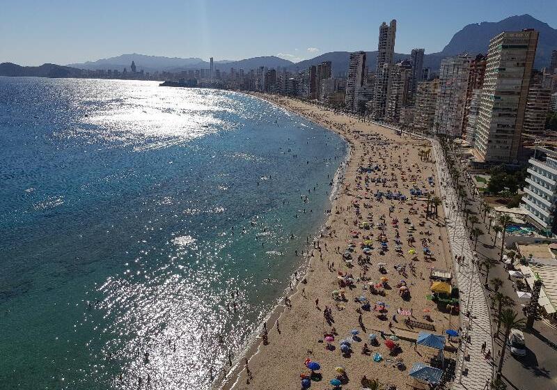 Epic Views Across Benidorm  Walk To The Beach  Tennis Court  Pool  Sleeps 4  Wifi & Netflix Plus Air