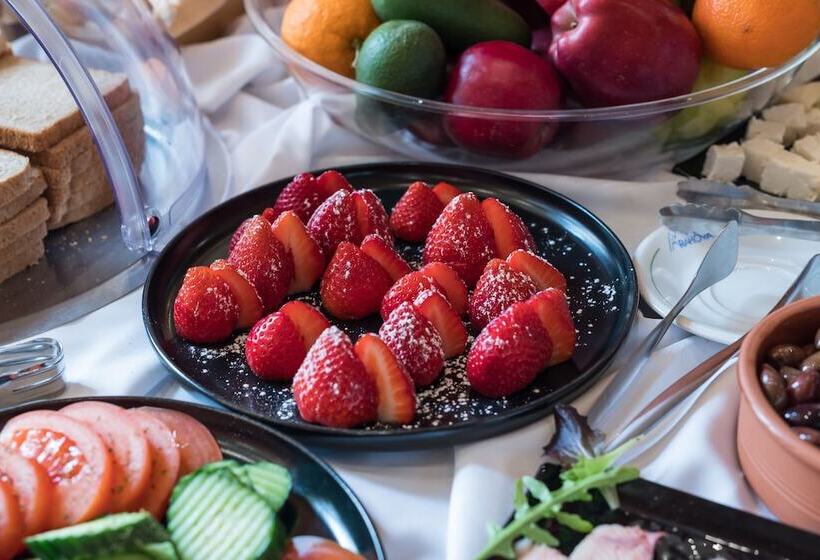 فندق Arahova Inn