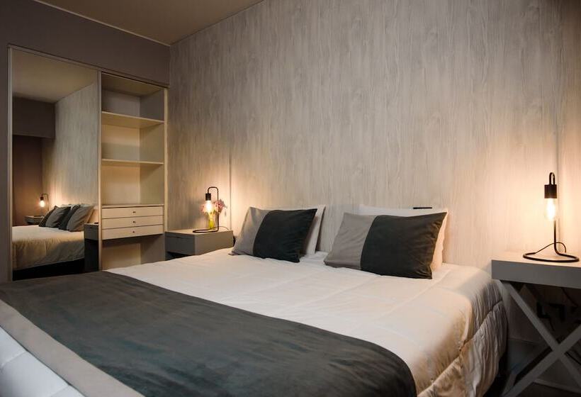 هتل Believe Madero