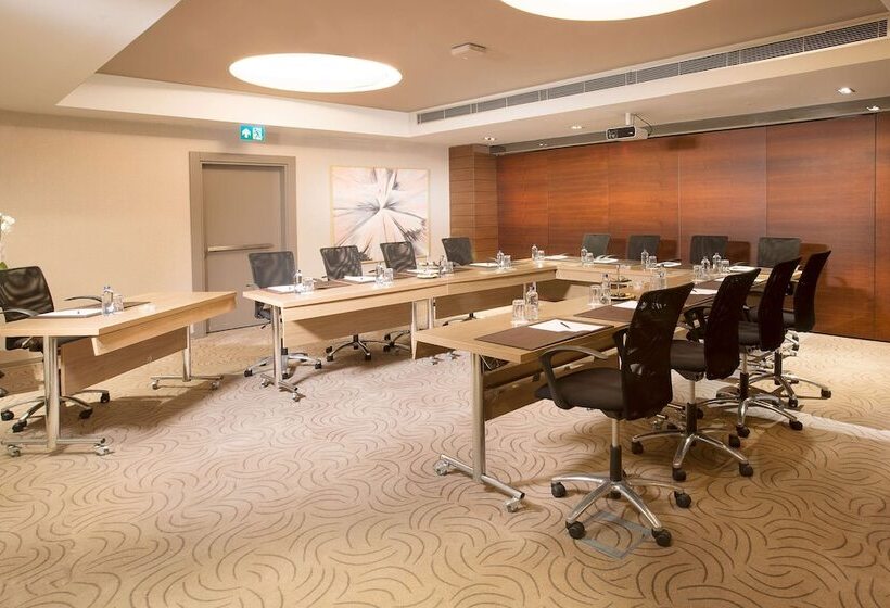 ホテル Doubletree By Hilton Istanbul Old Town