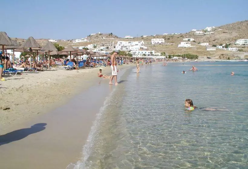 Отель Elena Studios And Suites