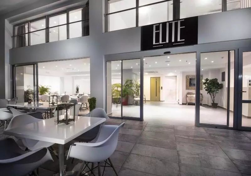 호텔 Elite