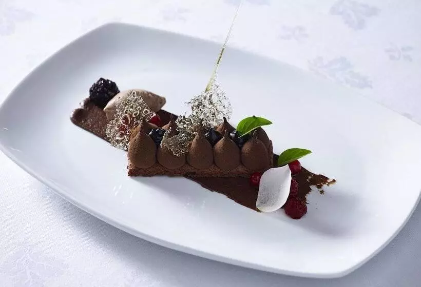 هتل Grand Serai Congress And Spa