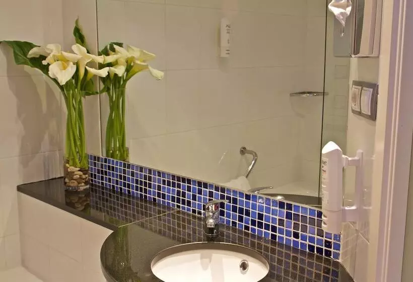 فندق Holiday Inn Express Campo De Gibraltar Barrios, An Ihg