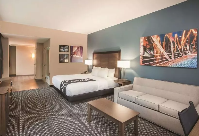 هتل La Quinta By Wyndham Chicago Downtown