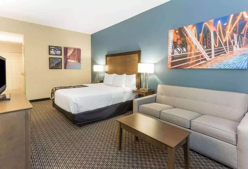 هتل La Quinta By Wyndham Chicago Downtown