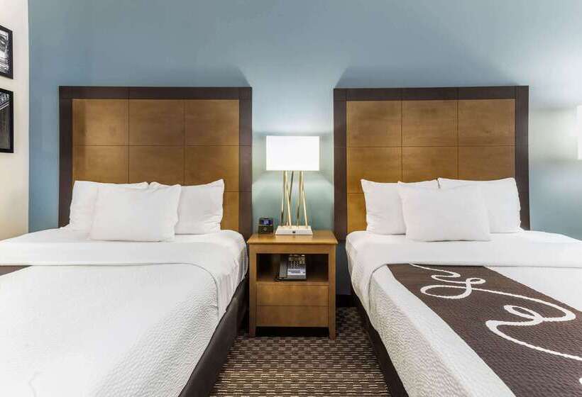 בית מלון כפרי La Quinta By Wyndham Chicago Downtown