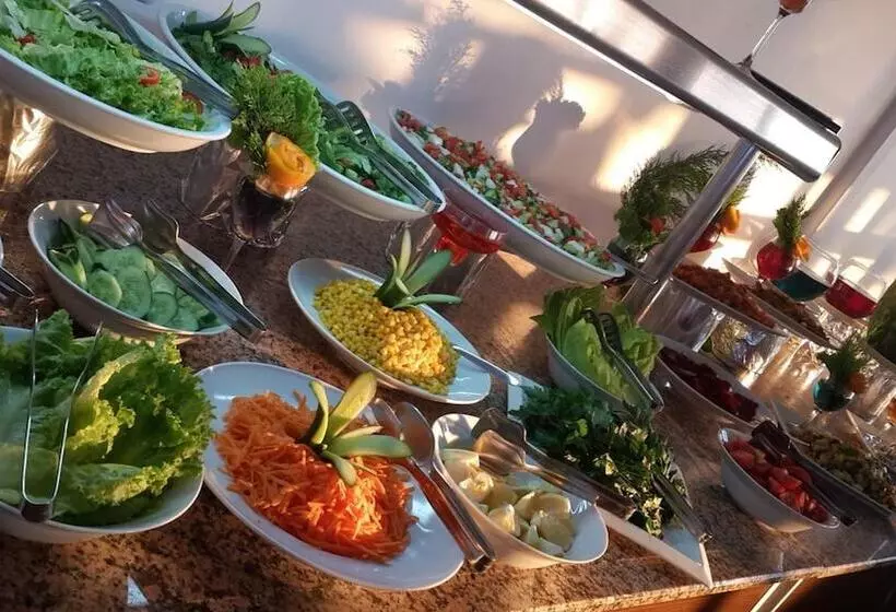 Отель Makri Beach