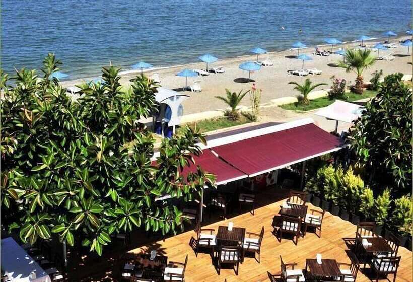 فندق Makri Beach