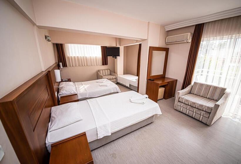 فندق Makri Beach