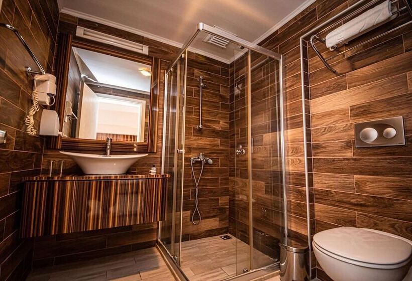 فندق Makri Beach