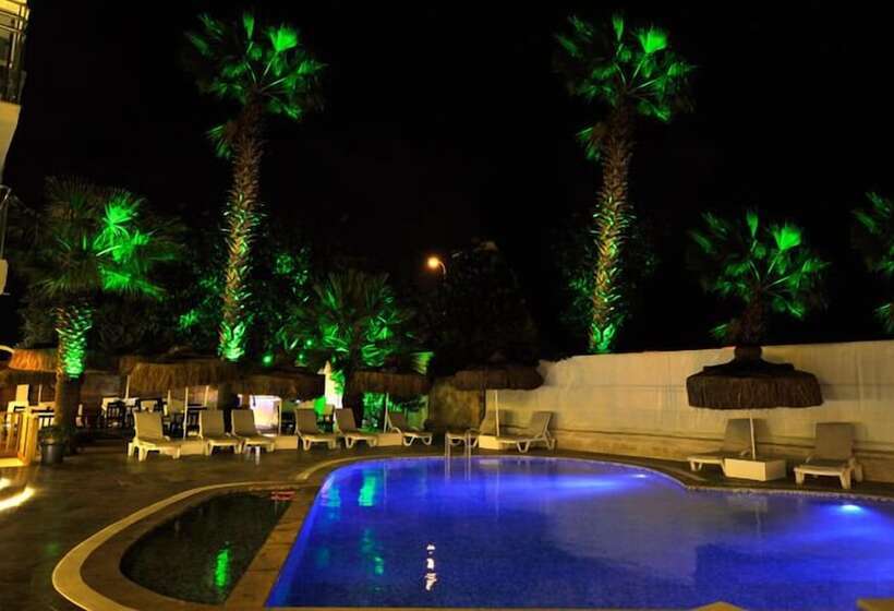 فندق Makri Beach