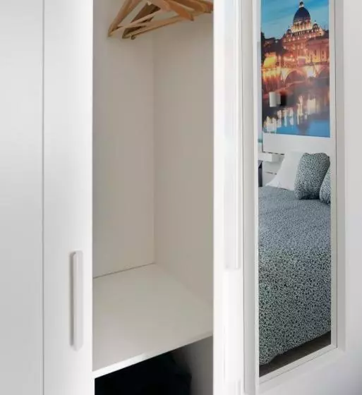 هتل Merulana Star