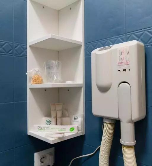 هتل Merulana Star