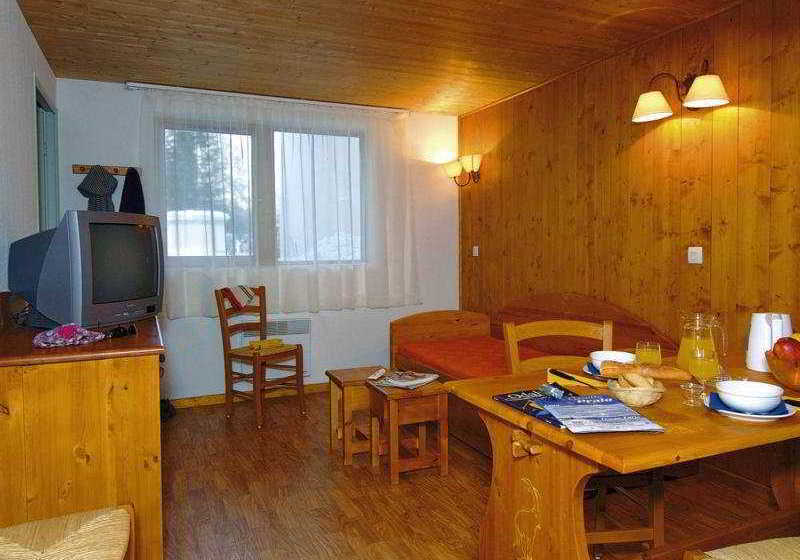 Отель Odalys Le Blanchot