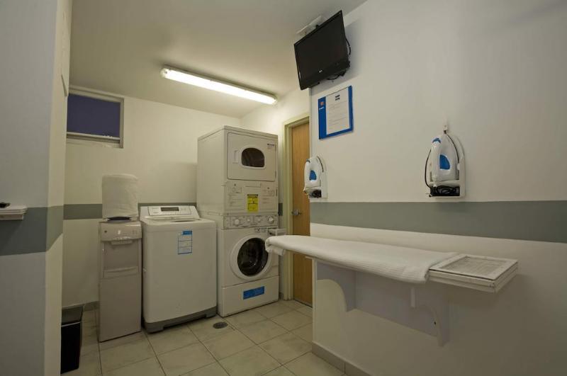 هتل One Queretaro Plaza Galerias