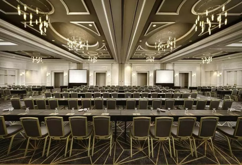 Отель Renaissance Fort Lauderdale West